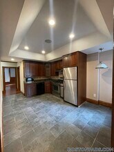 9 Strathmore Rd in Brookline, MA - Foto de edificio - Building Photo