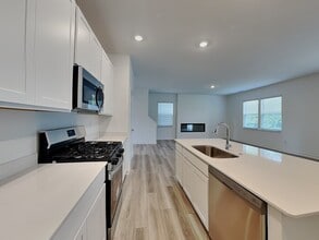 4560 Laughter Ct in Indianapolis, IN - Building Photo - Building Photo