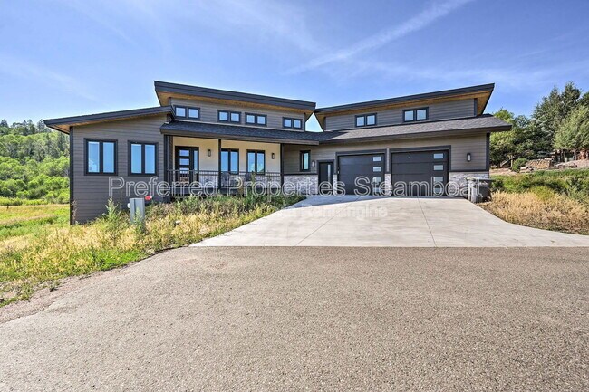 30610 Boot Ct in Oak Creek, CO - Building Photo - Building Photo