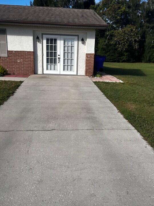 1518 Mississippi Ave in St. Cloud, FL - Building Photo