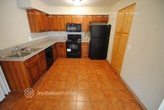 6055 S 42nd St in Phoenix, AZ - Building Photo - Building Photo