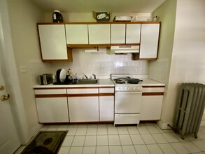 35 Parsons St, Unit 2 in Boston, MA - Foto de edificio - Building Photo