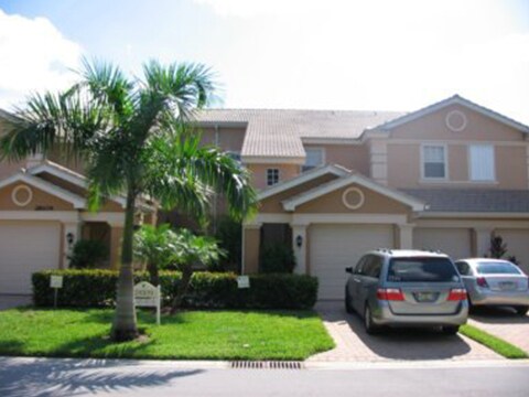28109 Mandolin Ct in Bonita Springs, FL - Foto de edificio