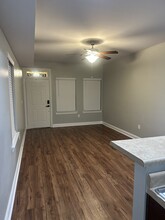 6329 Saint Claude Ave, Unit 6331 in New Orleans, LA - Foto de edificio - Building Photo