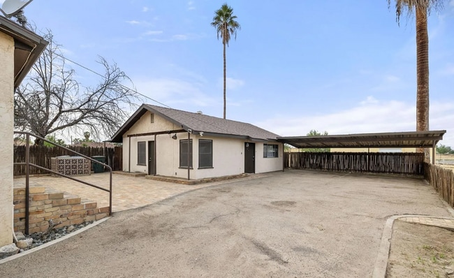 property at 400 E Belle Terrace