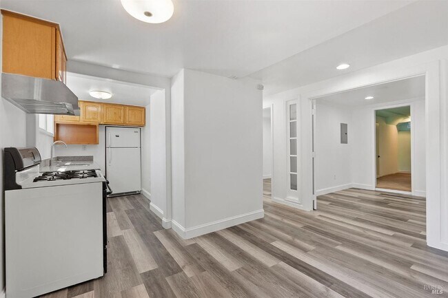 2 Prospect Dr in San Rafael, CA - Building Photo - Building Photo
