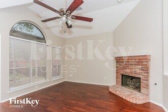 2136 Mahogany St in Flower Mound, TX - Foto de edificio - Building Photo