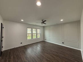 7721 W Addison St in Chicago, IL - Foto de edificio - Building Photo