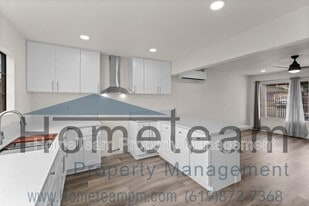 820 Harris Ave in San Diego, CA - Building Photo