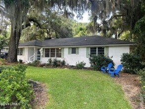 120 Fort Lyttleton Rd in Beaufort, SC - Building Photo - Building Photo