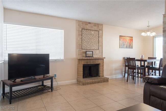 7250 Hardtack Cir in Las Vegas, NV - Building Photo - Building Photo