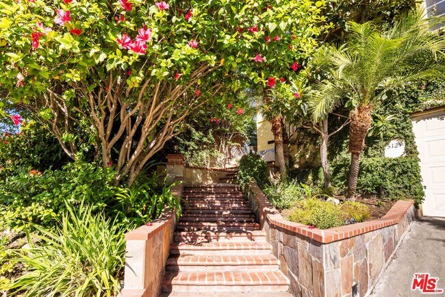 5129 Chester St in Los Angeles, CA - Building Photo - Building Photo