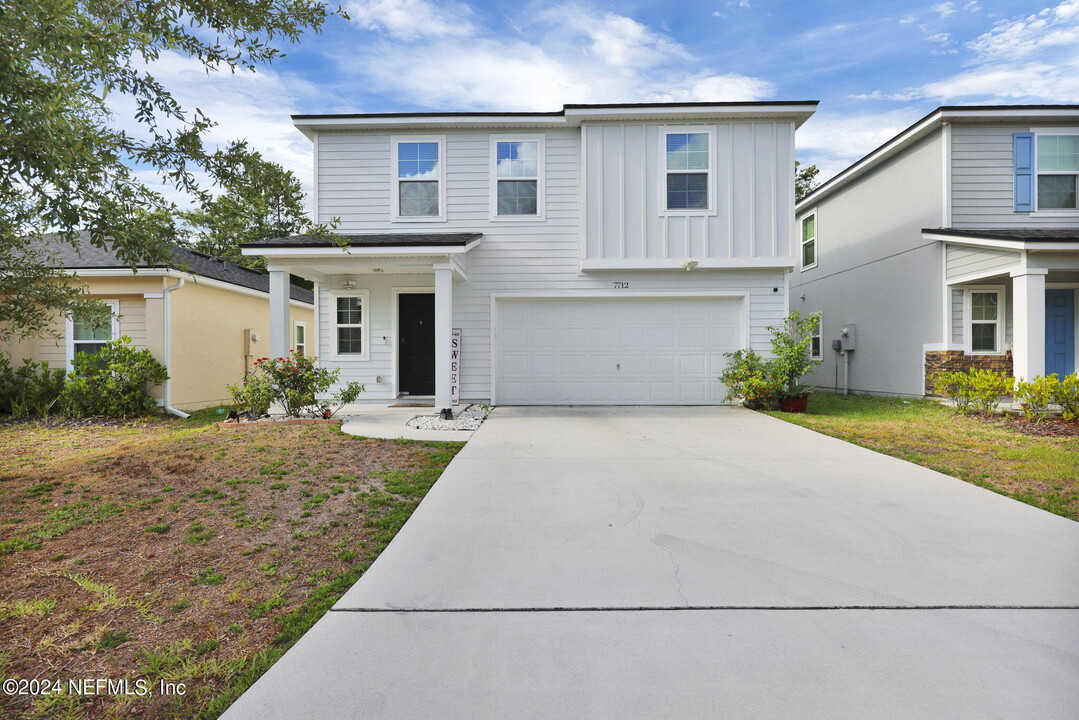 7712 Honor Ct in Jacksonville, FL - Building Photo