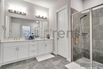 12790 Royal Oaks Ln in Farmers Branch, TX - Building Photo - Building Photo