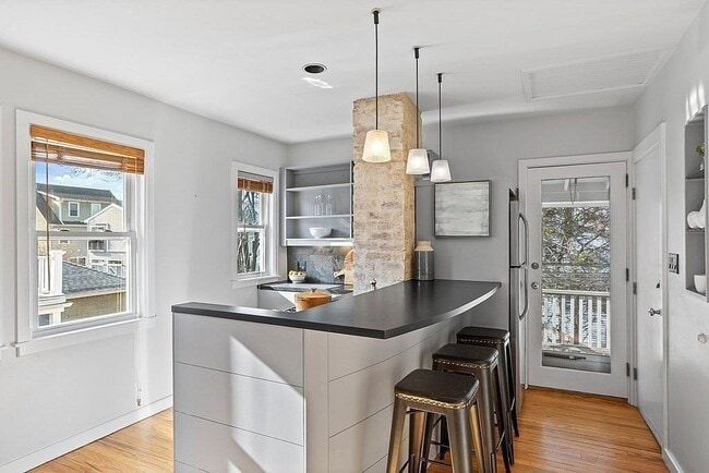 132 Rawson Rd in Arlington, MA - Building Photo - Building Photo