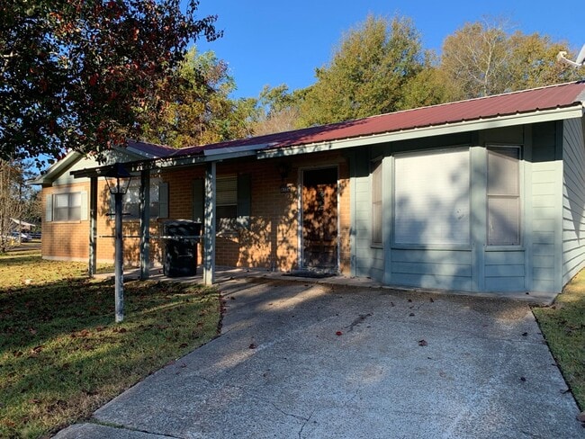 4725 Bruce St in Bossier City, LA - Building Photo - Building Photo