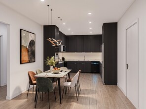 4000 Mont Clair St in Los Angeles, CA - Building Photo - Building Photo