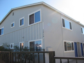 1315 Puls St in Oceanside, CA - Foto de edificio - Other