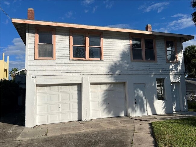 property at 713 Davis St