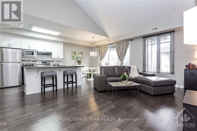 1065 Beryl Private in Ottawa, ON - Building Photo - Building Photo