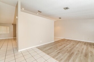 276 Ponce De Leon St in Royal Palm Beach, FL - Building Photo - Building Photo