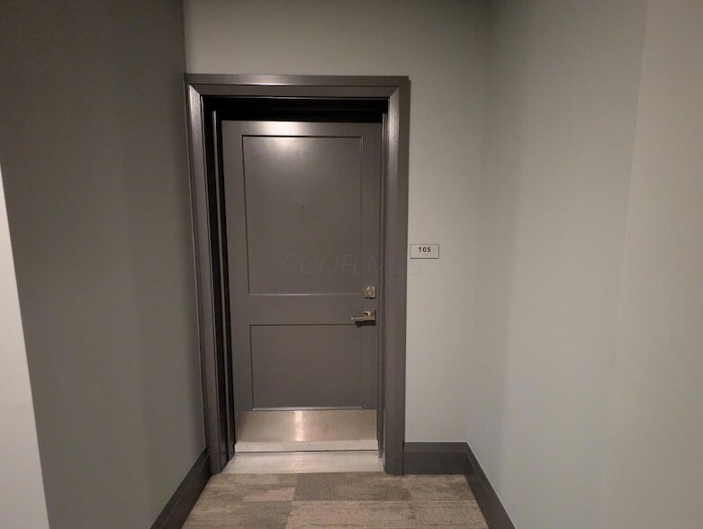 751 N 6th St, Unit 105 in Columbus, OH - Foto de edificio