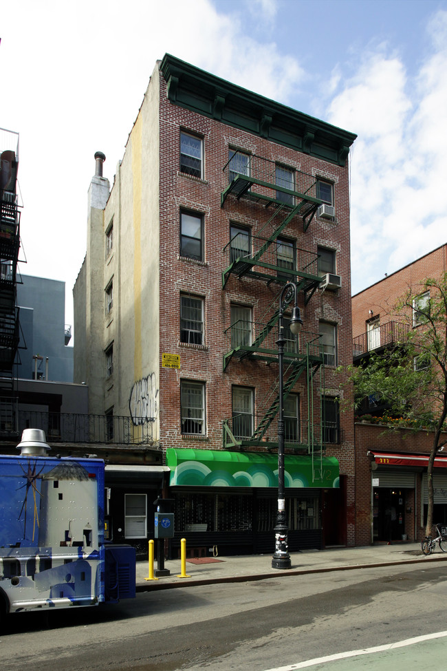 113 Stanton St in New York, NY - Building Photo - Building Photo