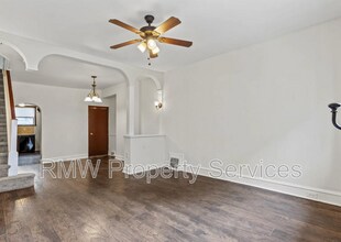 1511 S Hollywood St in Philadelphia, PA - Building Photo - Building Photo
