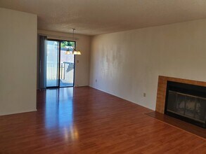 7307 Blackbird Dr NE in Bremerton, WA - Building Photo - Building Photo