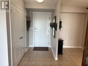 2088 Lawrence Ave W in Toronto, ON - Building Photo - Building Photo