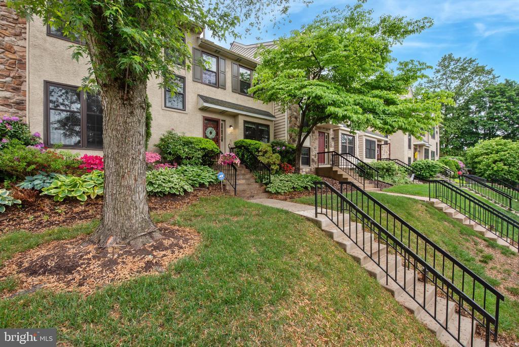 1415 Aspen Ct in West Chester, PA - Building Photo