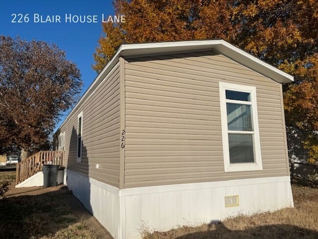 226 Blair House Ln in Wichita Falls, TX - Building Photo - Building Photo