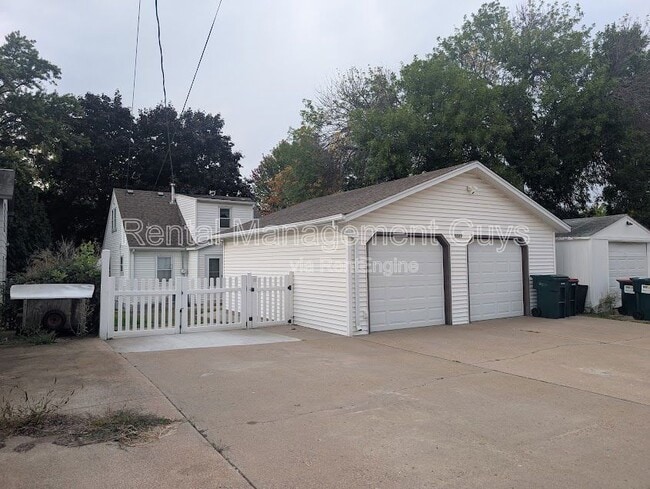 property at 5027 6th St NE