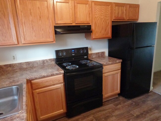 Cedar Creek Apartments in Portsmouth, VA - Foto de edificio - Building Photo