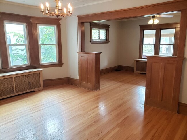 property at 1711 Ashland Ave