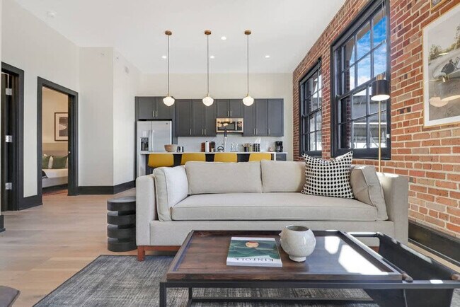 1148 S Peters St in New Orleans, LA - Building Photo - Building Photo