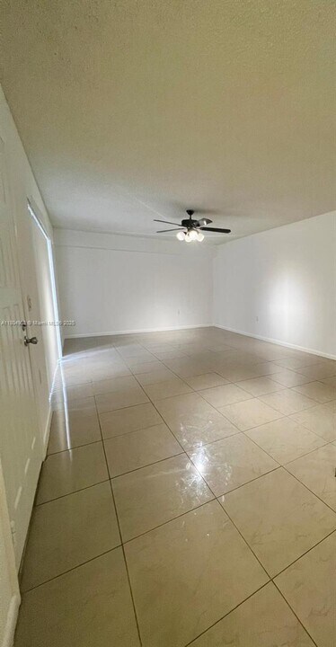 719 Mill Valley Pl in West Palm Beach, FL - Building Photo