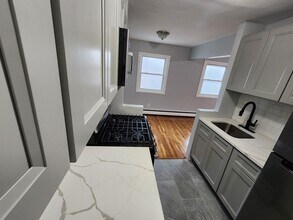 725 Scotland Rd in Orange, NJ - Building Photo - Building Photo