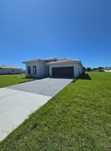 19534 SW 324th St in Homestead, FL - Building Photo - Building Photo