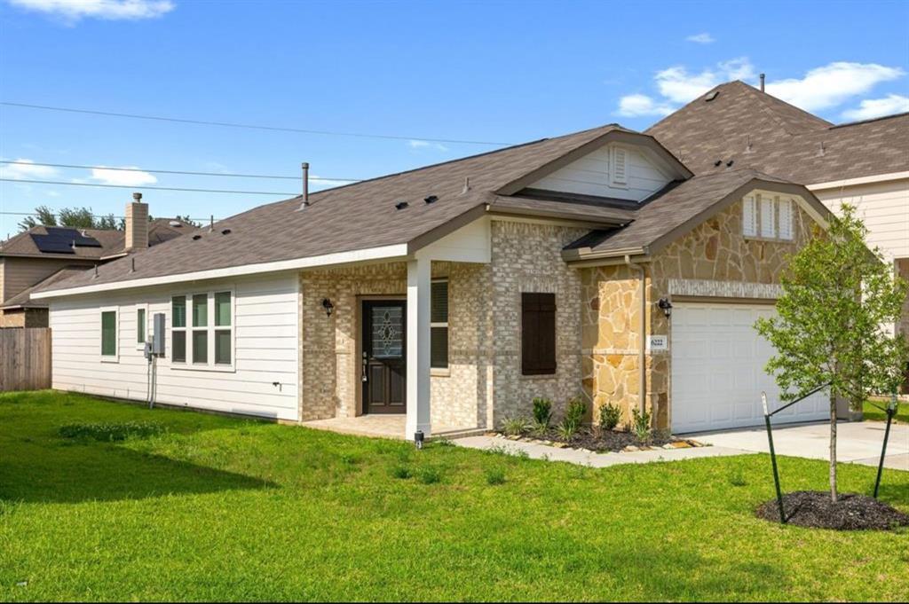 6222 Prince Pl Dr in Rosenberg, TX - Building Photo