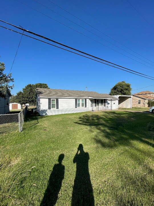 5609 Irwin Rd in Amarillo, TX - Foto de edificio