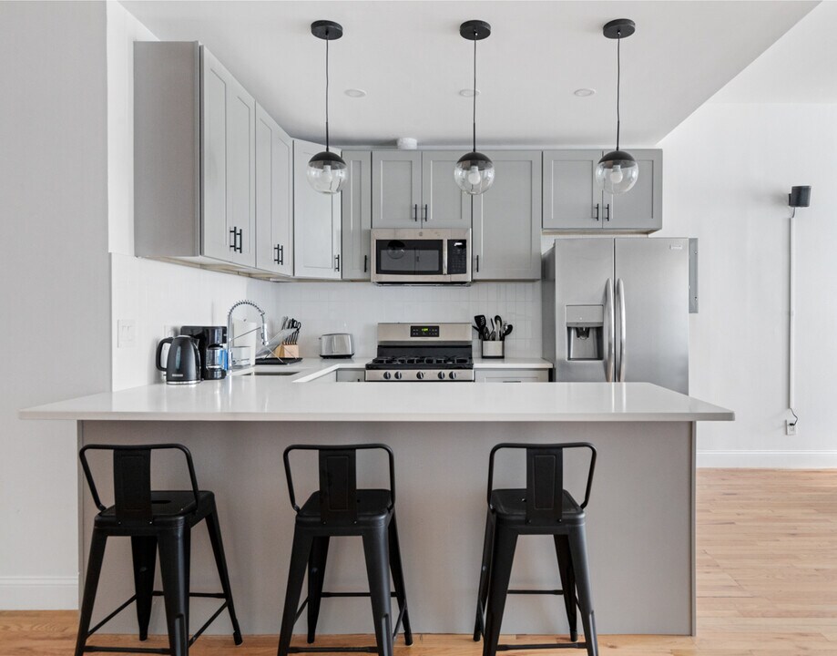 355 Tompkins Ave in Brooklyn, NY - Building Photo