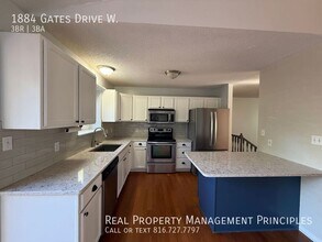 1884 Gates Dr W in Platte City, MO - Building Photo - Building Photo