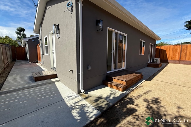 property at 112 Cuesta Dr