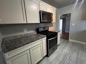 2945 Santa Clara Ave SE in Albuquerque, NM - Building Photo - Building Photo