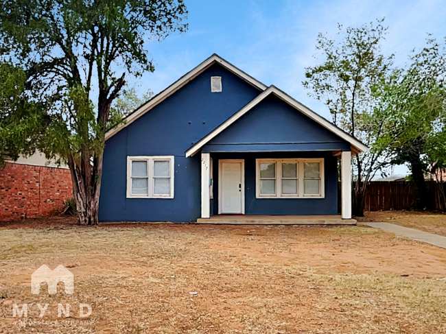 2217 36th St in Lubbock, TX - Building Photo - Building Photo