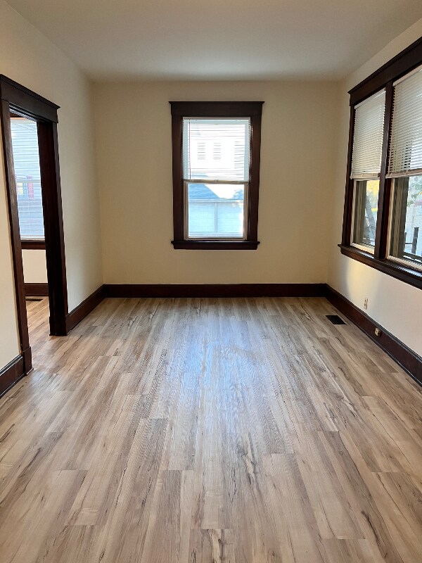 817 Washington-Unit -8 in Southgate, KY - Foto de edificio - Building Photo