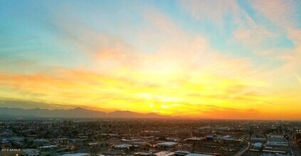 310 S 4th St, Unit 1903 in Phoenix, AZ - Foto de edificio - Building Photo