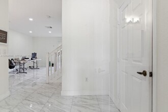 15282 SW 89th Terrace in Miami, FL - Building Photo - Building Photo