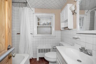 126 Groton Rd in Chelmsford, MA - Building Photo - Building Photo